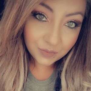 Meet your Posher, Regina